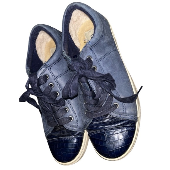 UGG Navy Taya Croco Leather Sneaker Size 8.5 - Picture 3 of 5
